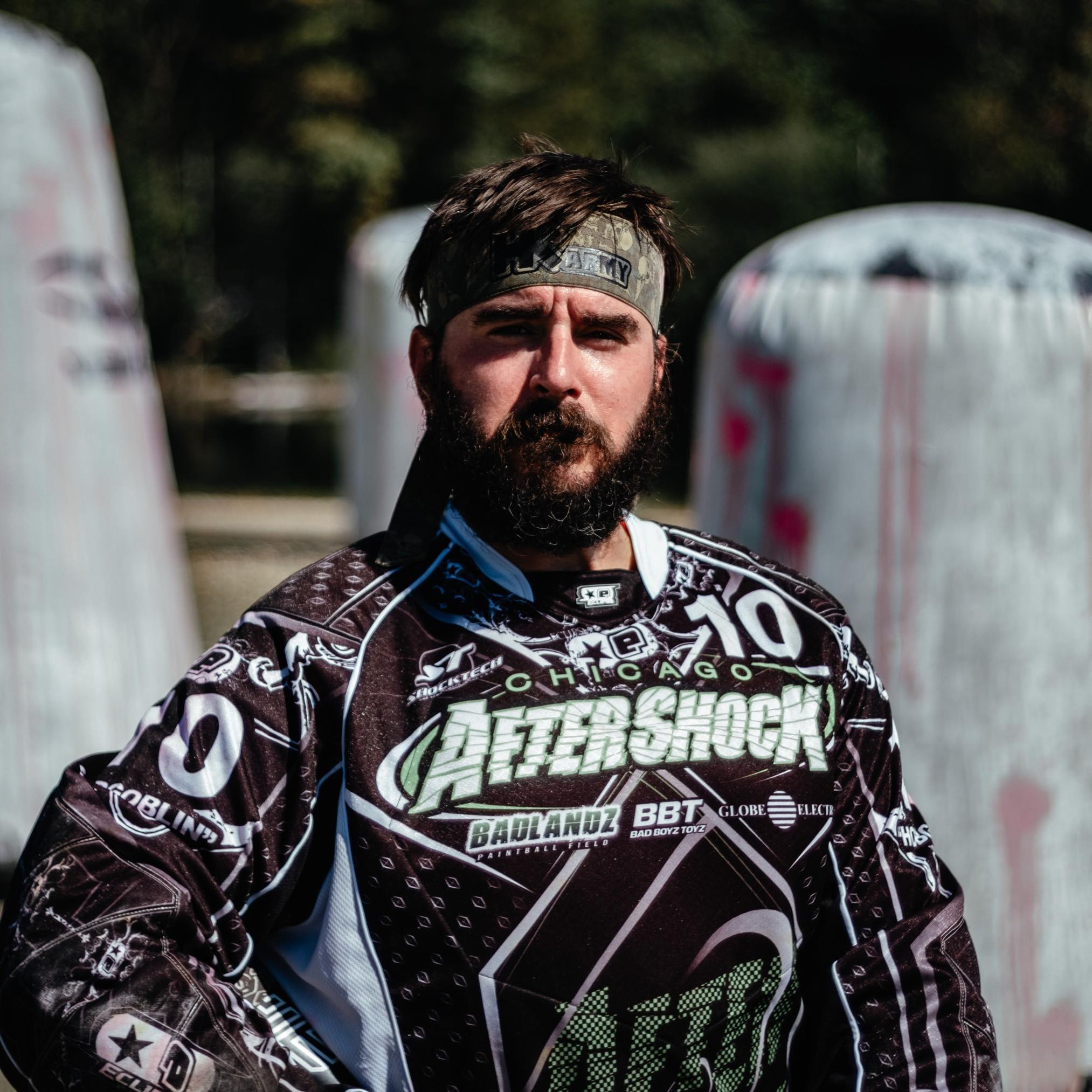 <div class="editor-content"><p><span style="font-size: 1.875rem; color: #E8FF00">Jacob W</span></p></div>, <div class="editor-content"><p>On Facebook</p></div>