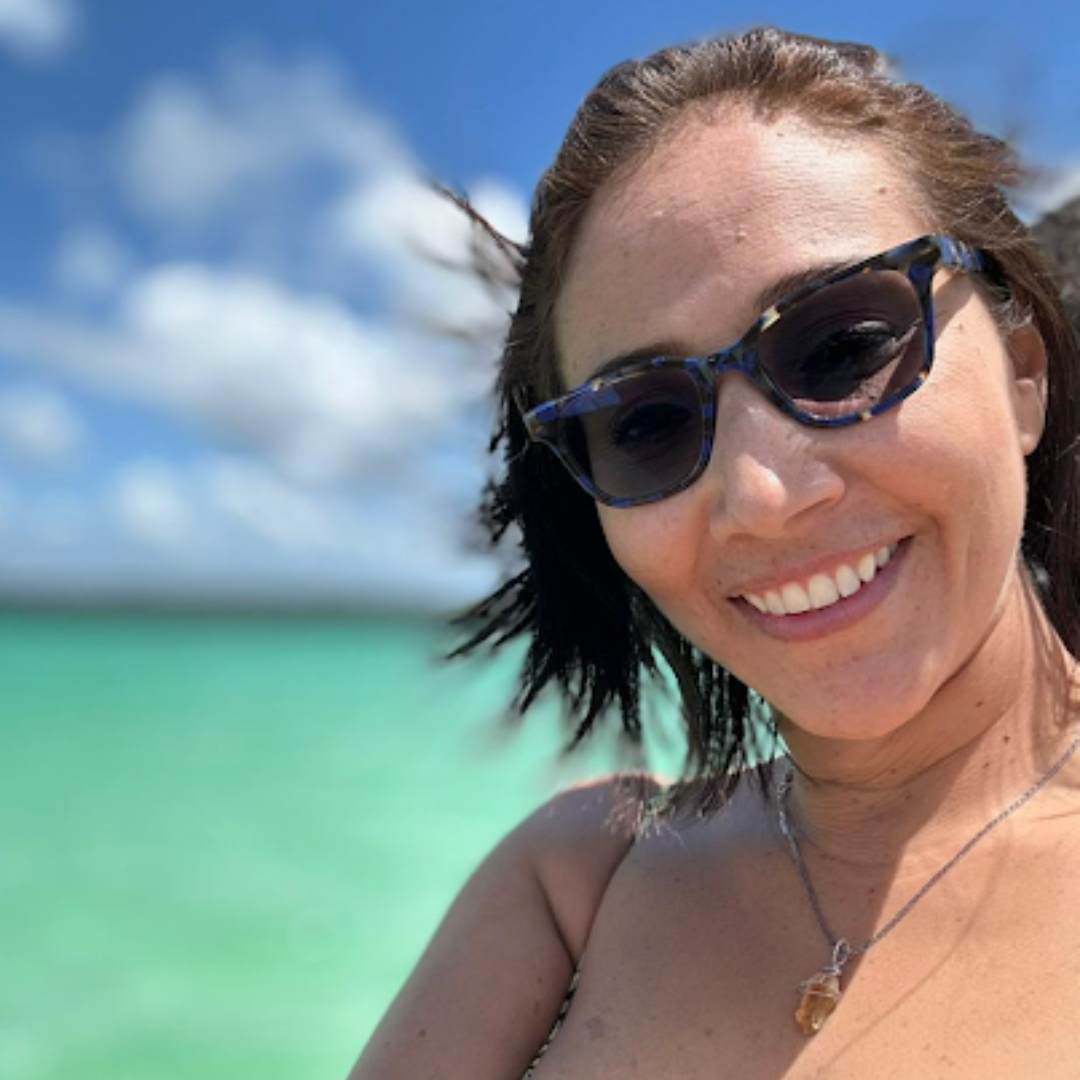 <div class="editor-content"><p>Eloisa Velasco</p></div>, 