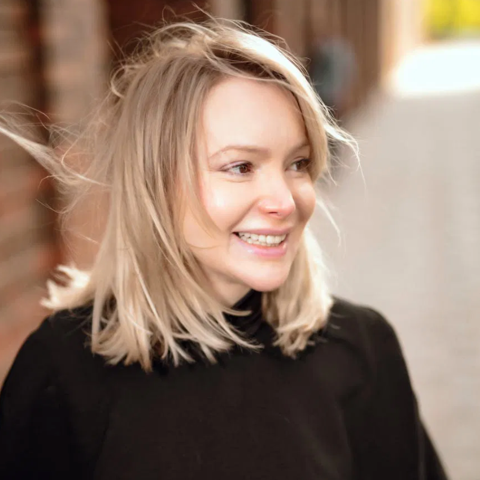 <div class="editor-content"><p>Candice</p></div>, <div class="editor-content"><p>sur Google reviews</p></div>