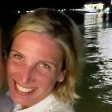 <div class="editor-content"><p>Anna T.</p></div>, 