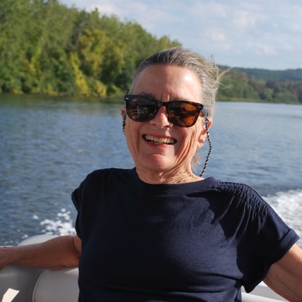 <div class="editor-content"><p>Lynne</p></div>, <div class="editor-content"><p>New Hampshire</p></div>