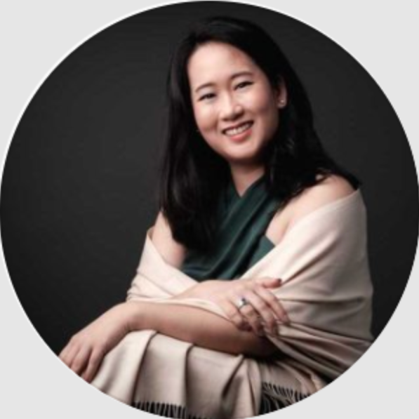 , <div class="editor-content"><p>@augustbespoke</p></div>