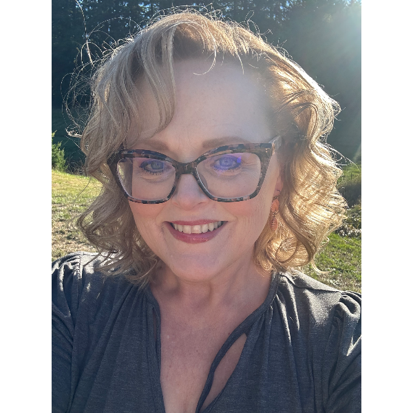 <div class="editor-content"><p>Shannon P.</p></div>, 