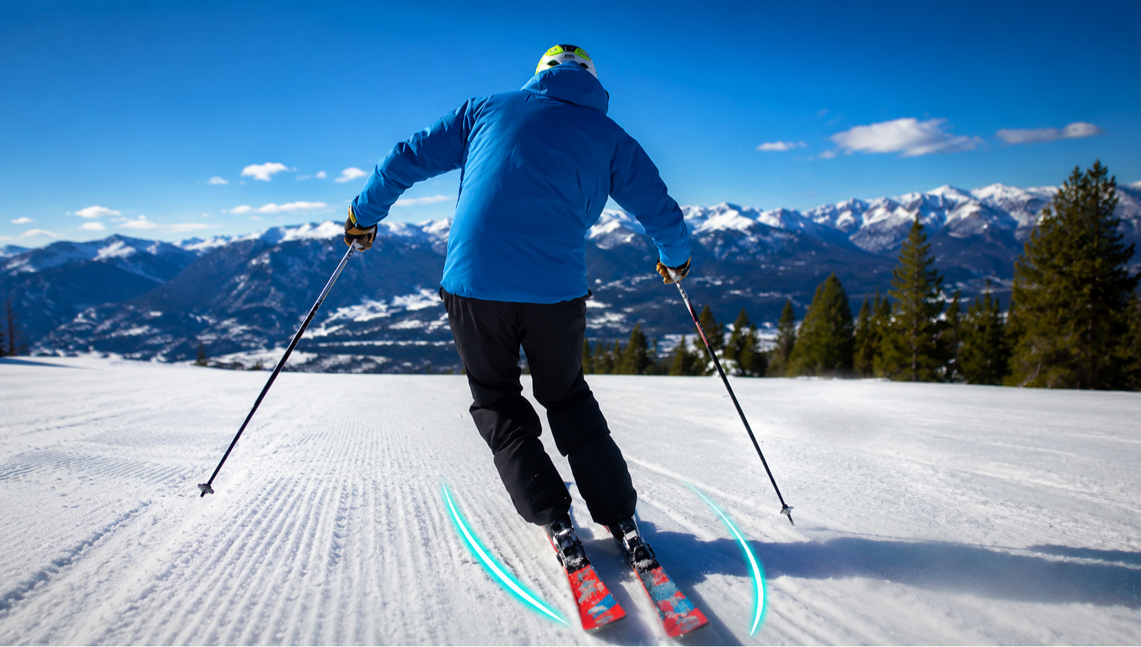 Skieur sur piste damée en montagne