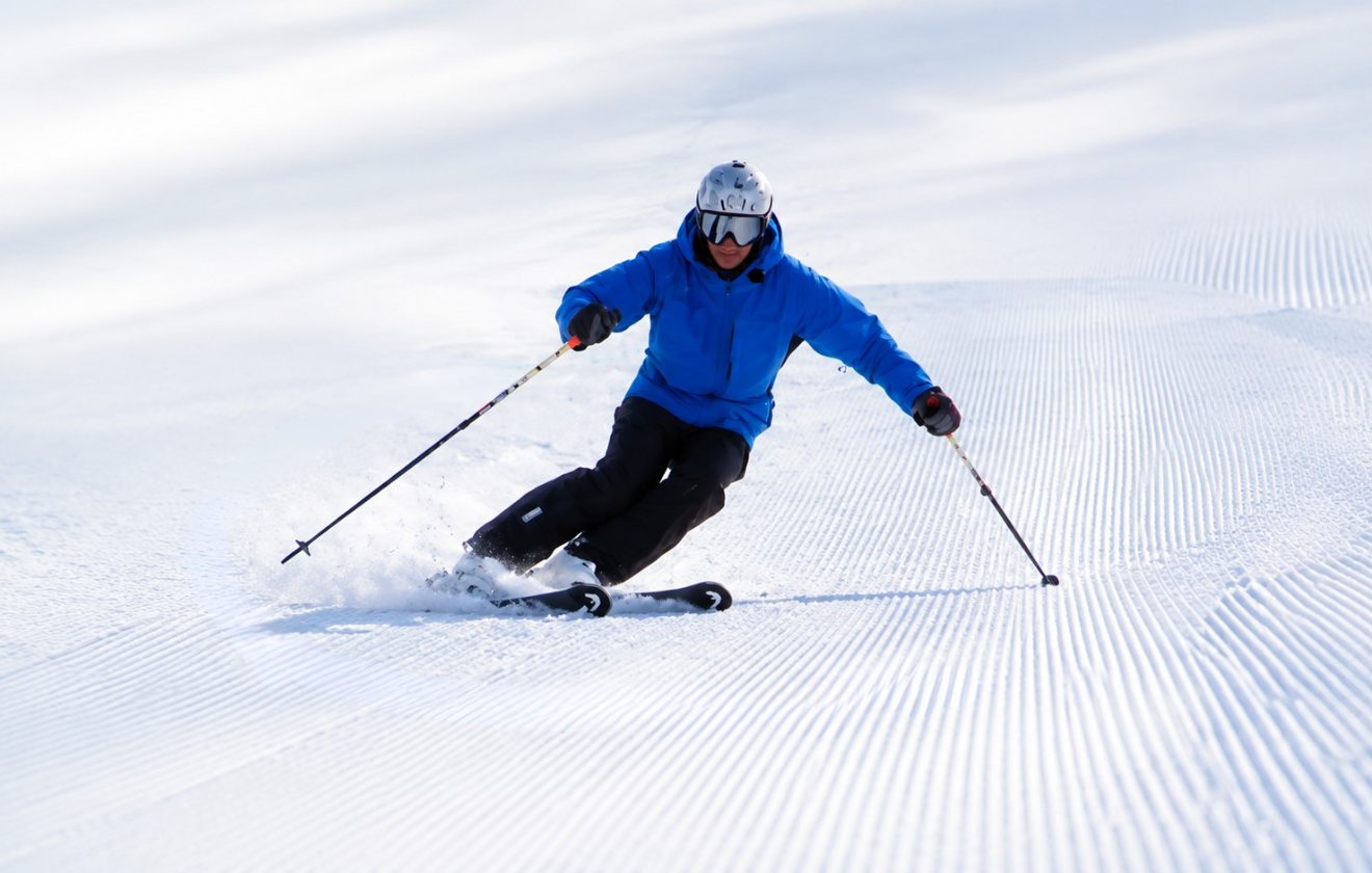 Morgan Petitniot en ski sur piste damée