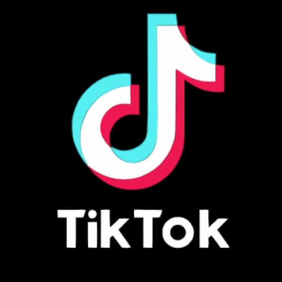 <div class="editor-content"><p><strong>CJ</strong></p></div>, <div class="editor-content"><p>Client &amp; Live Moderator</p></div>