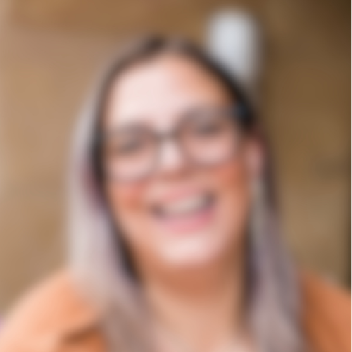 <div class="editor-content"><p><strong>Zoe C</strong><br>E-comms Manager</p><br></div>, 