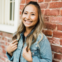 <div class="editor-content"><p>Kiki F.</p></div>, <div class="editor-content"><p>APP MEMBER</p></div>