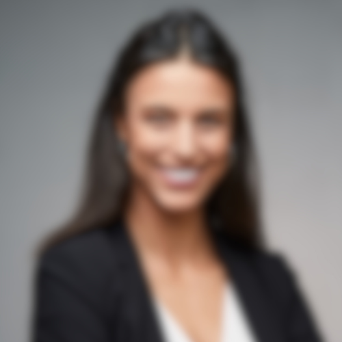 <div class="editor-content"><p style="text-align: center"><strong>Gloria R</strong></p><p style="text-align: center">Senior Partnerships Manager</p></div>, 