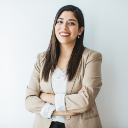 <div class="editor-content"><p>Kiki F.</p></div>, <div class="editor-content"><p>APP MEMBER</p></div>