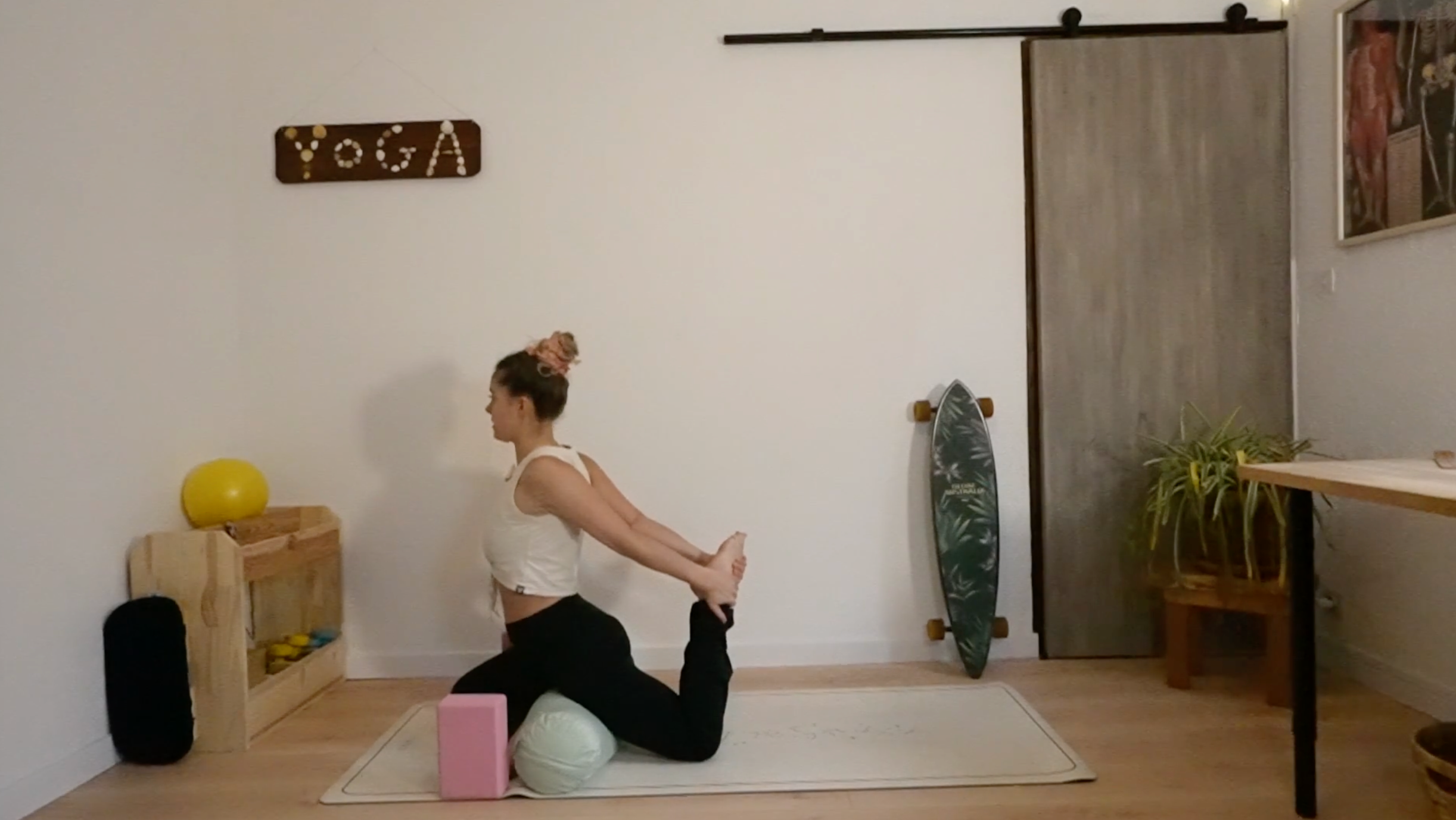 Mobilité & Stretching : Bolster Flow