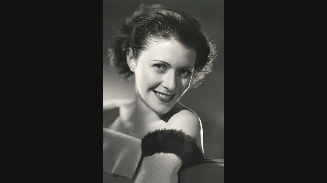 Molly Lamont