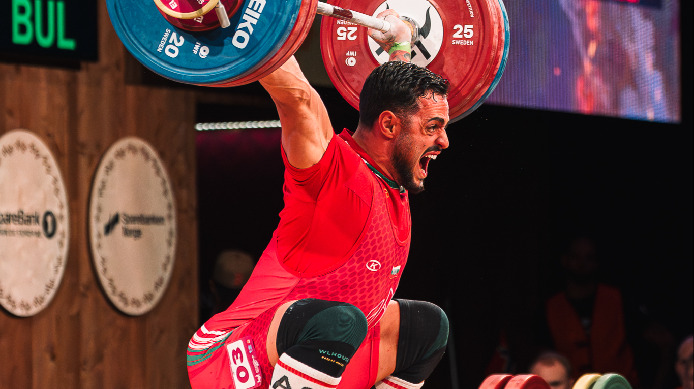 Watch weightlifting, Everywhere!